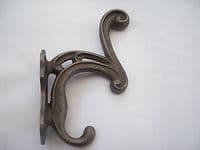 OLD VINTAGE CAST IRON VICTORIAN STYLE FANCY DECORATIVE HAT & AND COAT HOOK