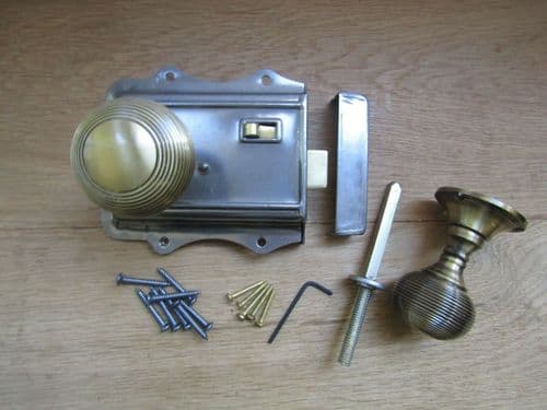 Olde Latch Antique Iron & Reeded Rim Antique Brass Set