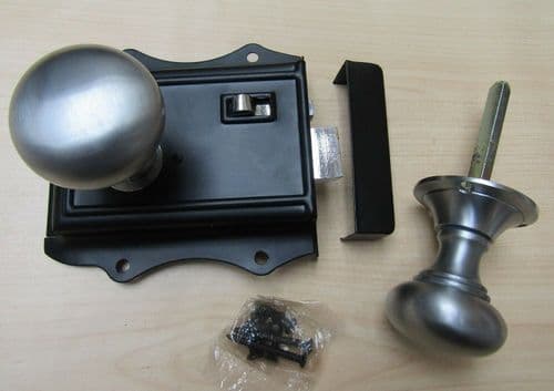 Olde Latch Black & Victorian Rim Satin Chrome Set