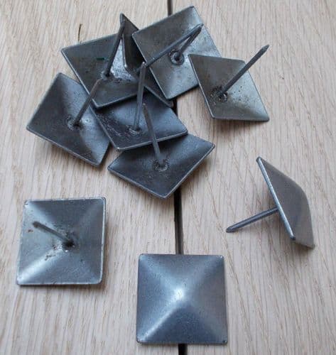Pack Of 10 Door Studs 30mm Square Antique Iron