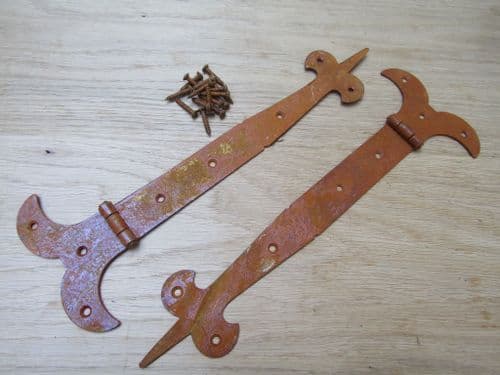 Pair Of 10" Fleur De Lys Steel Hinges Rustic