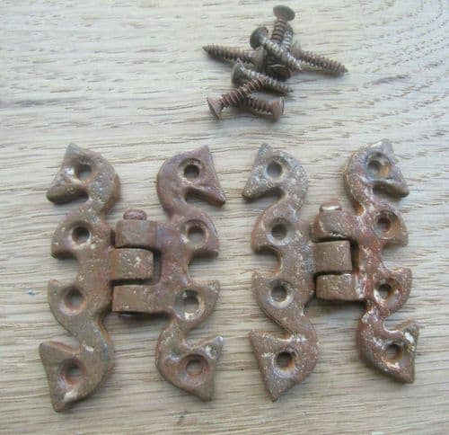 Pair Of Small Snake Canet Butt Hinge Rust