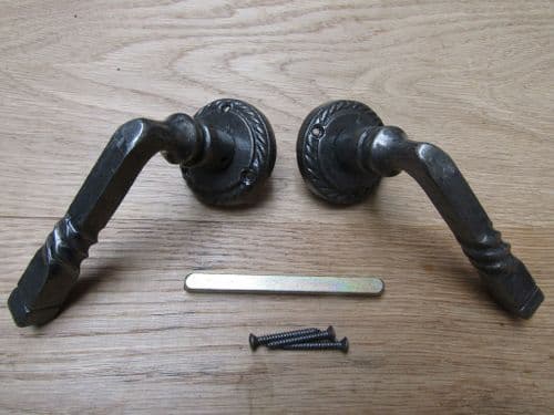 Pair Of Twisted Lever On Rose Door Handles Antique Iron