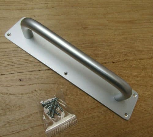 Plain Handle On Plate Satin Aluminium