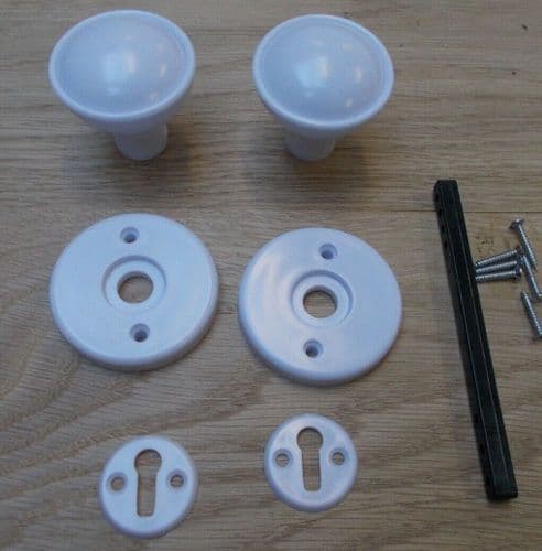 Rim Door Knob Set Shed Rim White