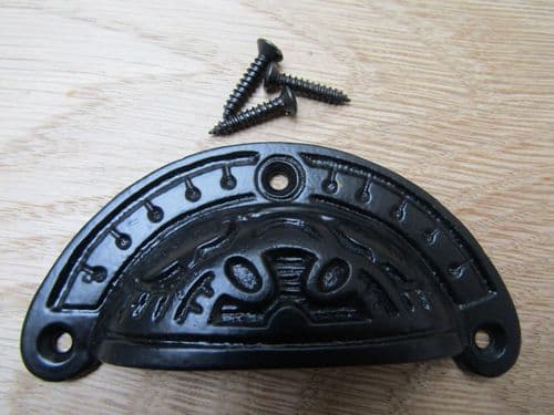 Round Inca Cup Pull Black Antique