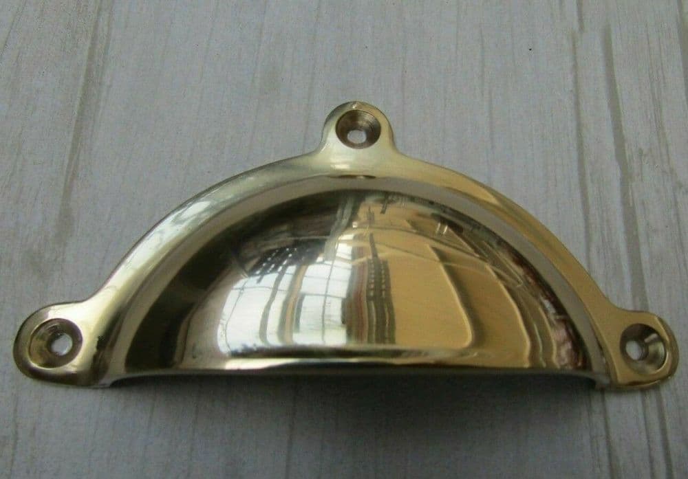 Royal Lugged Cup Pull Handle Polished Brass