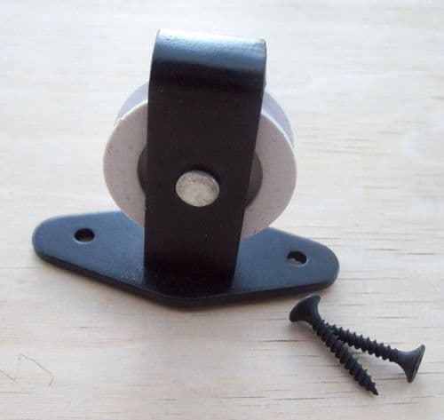 Single Black Plate Pulley