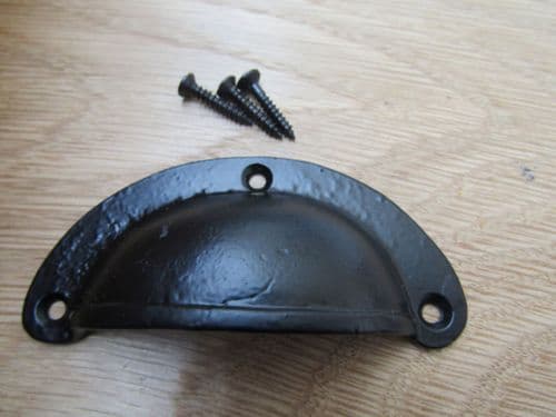 Slim Lipped Canet Cup Pull Handle Black Antique