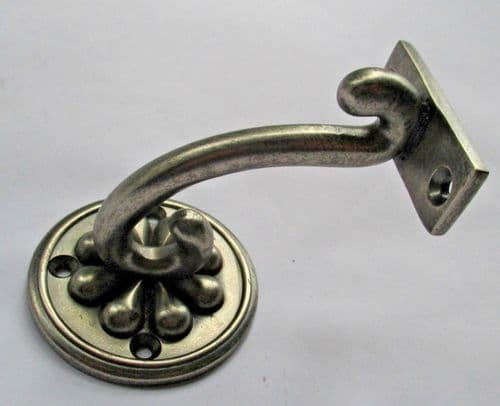 Steel Decorative Fancy Handrail Bracket Antique Iron Pewter
