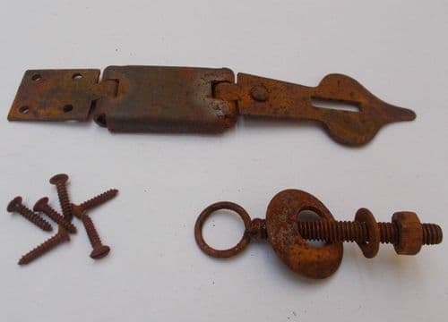 Swivel Hasp Rust