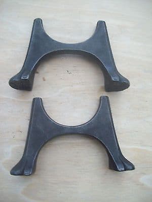 Traditional Vintage style Cast iron feet for old reclaimed radiators 2 ...