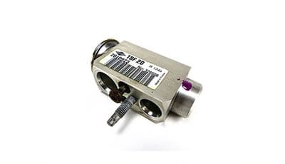 Genuine Volvo S60, V60, XC60, S80, V70, XC70 Expansion Valve