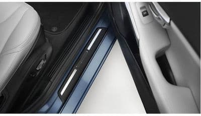 Genuine Volvo V40, V40CC (13-) Front Sill Moulding