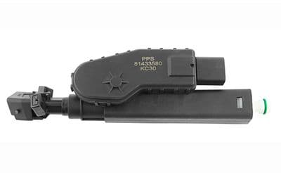 Volvo V70, S80, XC70 (08-10) Headlight Washer Jet (Right) (See Description)