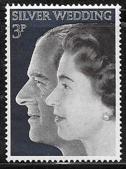 1972 Great Britain Royal Silver Wedding SG 916 Fine Mint