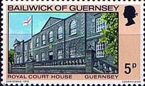 Guernsey 1976 Christmas Buildings SG 145 Fine Mint