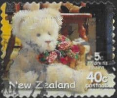 New Zealand 2000 Children's Health. Teddy Bears and Dolls Self-adhesive SG 2367 Fine Used