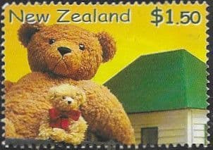 New Zealand 2000 Children's Health. Teddy Bears and Dolls SG 2364 Fine Used