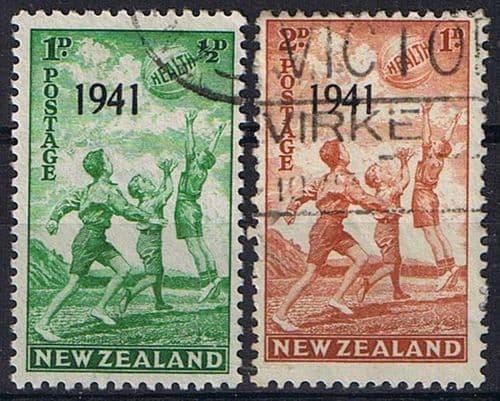New Zealand Health 1941 Beachball Set Fine Used