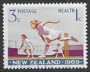 New Zealand Health 1969 Cricket SG 900 Fine Used