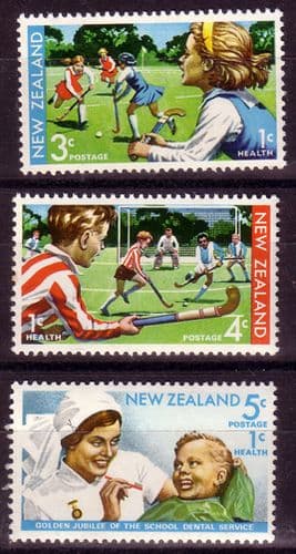 New Zealand Health 1971 Hockey and Dentistry Set Fine Mint