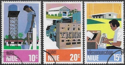 Niue 1976 Utilities Set Fine Used