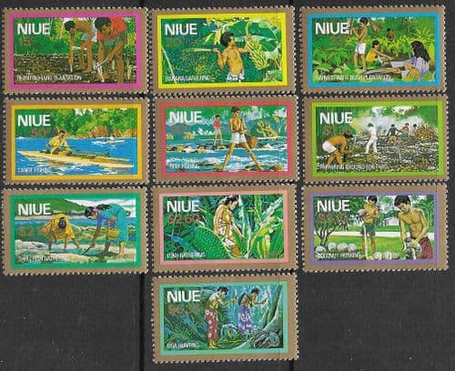 Niue 1979 Food Gathering Gold Boarder Airmail Set Fine Mint