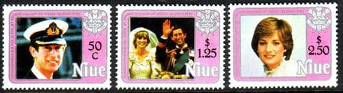 Niue 1982 ROYAL BABY Prince William Miniature Set 2nd issue Fine Mint