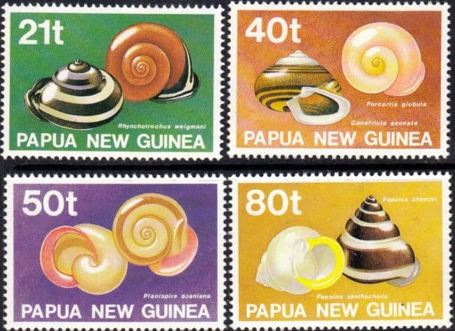 Stamps Papua New Guinea 1991 Land Shells Set Fine Mint