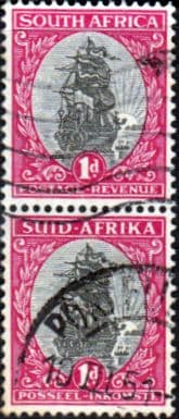 South Africa 1933 Van Riebeecks Ship SG 56 Vertical Pair Fine Used