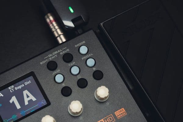 NU-X MG-300 Multi-Effects Pedal