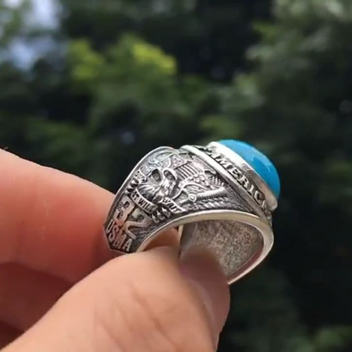 NEUVE JOLIE BAGUE T55 ARGENT ET TURQUOISE