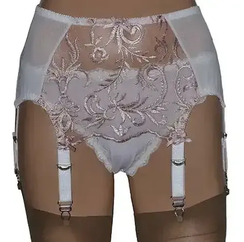 6 Strap Suspender Belt in White with Pink Lace Front Panels