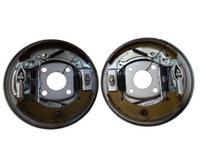 IFOR WILLIAMS TYPE BACKPLATE WITH 250 X 40 KNOTT BRAKES