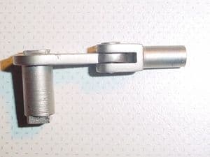 BO 013, BOWDEN CONTROL, PIVOT.                               Original old stock. Adequate condition.