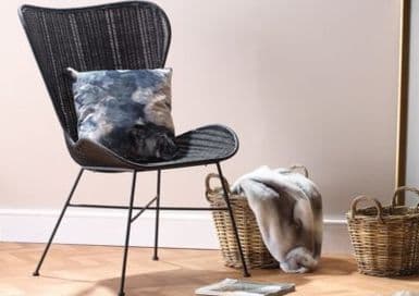 Black Porto Wing Chair