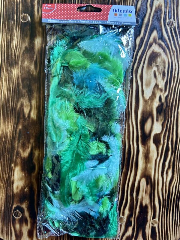 Artemio Feathers - Greens