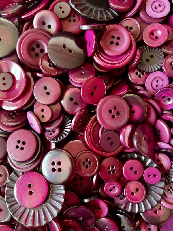 Button Assortment Wine