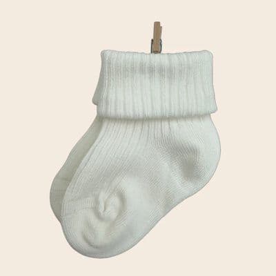 Moo - Crisp White Cotton Newborn Socks