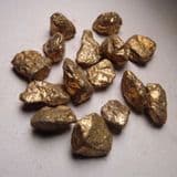 ARTIFICIAL GOLD NUGGETS! (15 NUGGETS IN PLASTIC BOX)