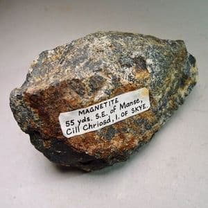 MAGNETITE - Isle of Skye, Scotland