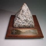 Old London bridge granite paperweight (vintage souvenir)