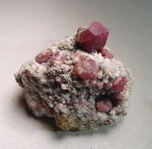 RASPBERRY GARNETS  -  Mexico
