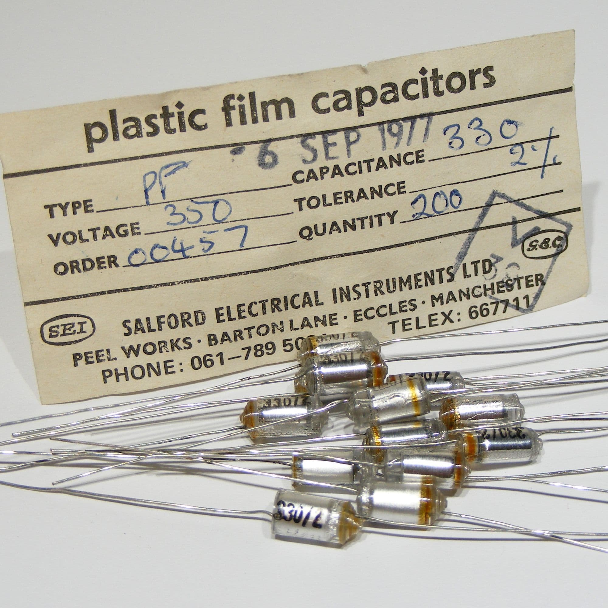 330pF 350V GEC Polystyrene Capacitors x 12
