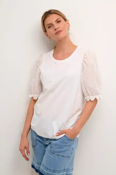 Alice T-Shirt. Spring Gardenia