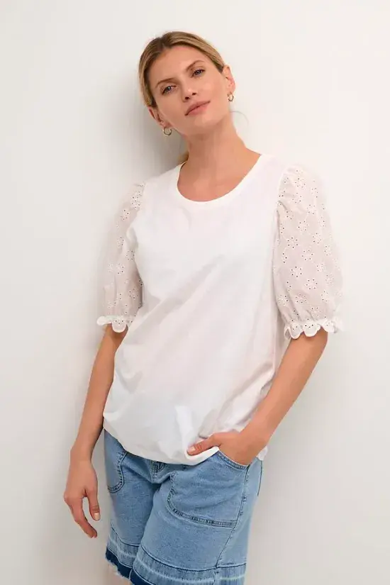 Alice T-Shirt. Spring Gardenia