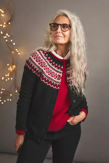 Bucks Horn Cardigan. Camelina Onyx Mix