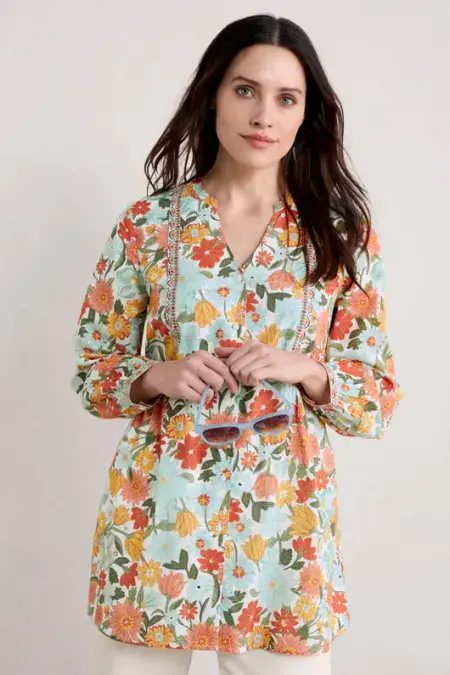 Dragonfly Tunic. Flower Blooms Chalk