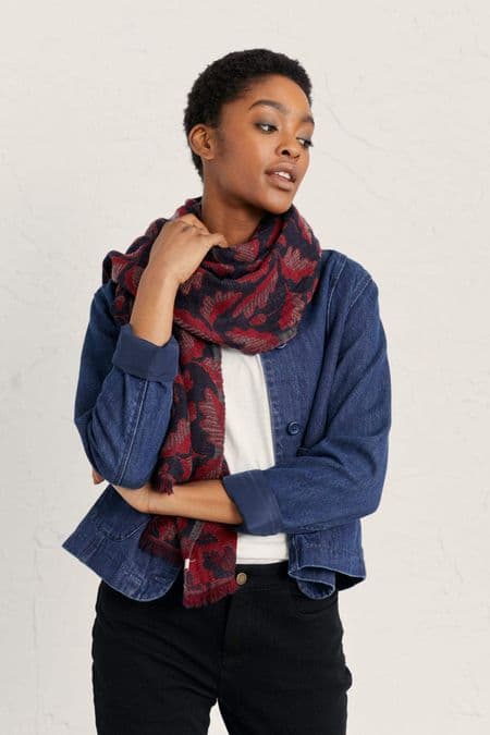 Fireside Shawl. Lino Oak Leaf Maritime